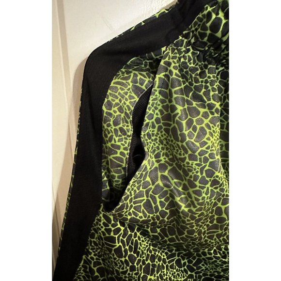 Men's Andi Basketball Shorts Small Polyester Pockets Green Stretch Drawstring - Picture 2 of 6